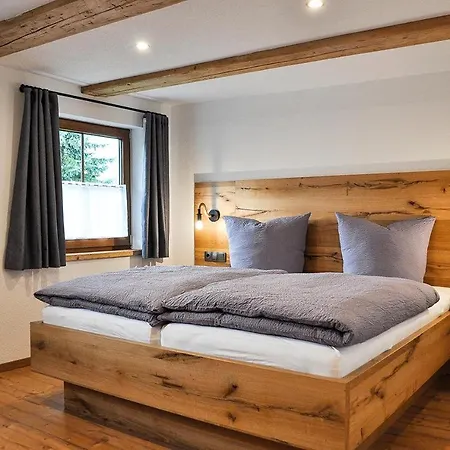 Апартаменты Hues Uis Зонтхофен