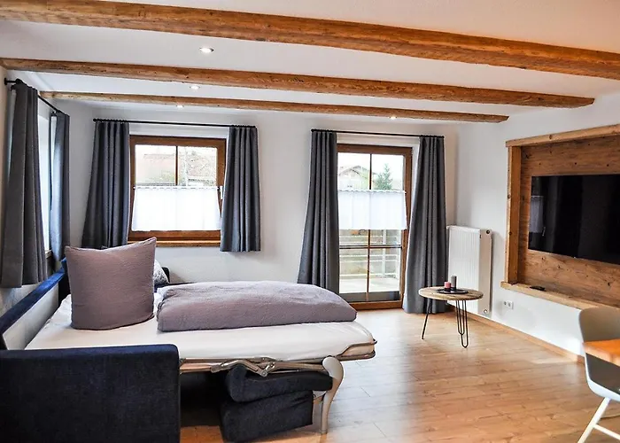 Hues Uis Apartament *